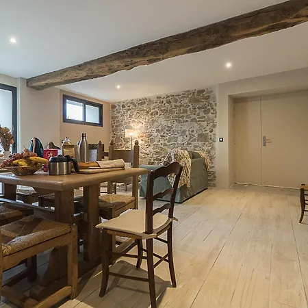 Bed & Breakfast La Ferme Des Hautins - -d'hotes 3*