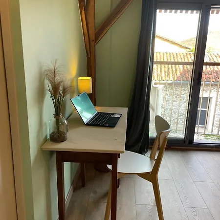 La Ferme Des Hautins - -d'hotes Bed & Breakfast