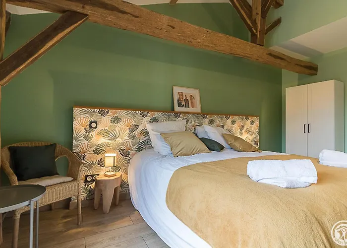 Couette-café La Ferme Des Hautins - -d'hôtes Rieucaze