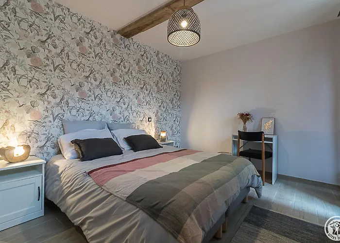 Couette-café La Ferme Des Hautins - -d'hôtes Rieucaze