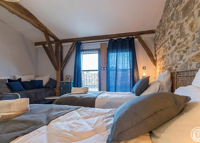 Couette-café La Ferme Des Hautins - -d'hôtes 3*