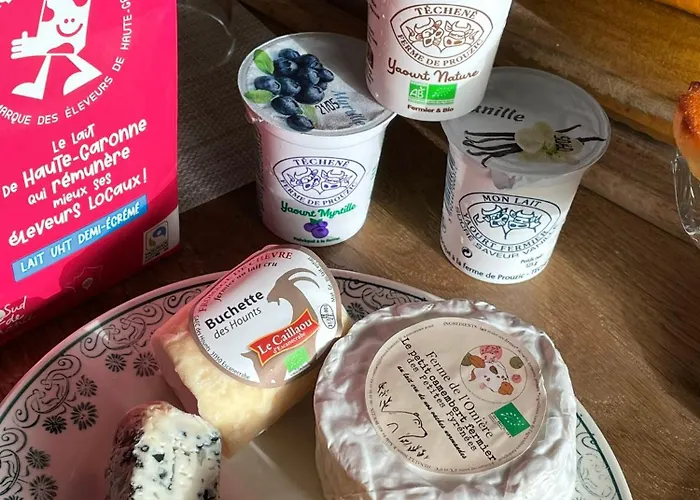 Couette-café La Ferme Des Hautins - -d'hôtes 3*