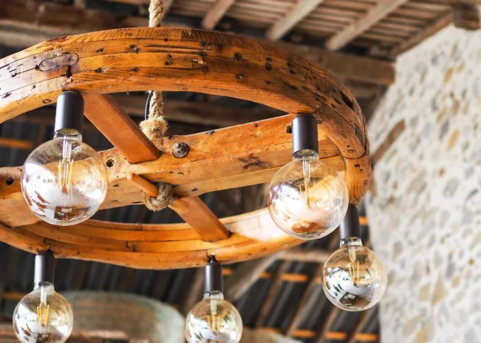 Couette-café La Ferme Des Hautins - -d'hôtes Rieucaze